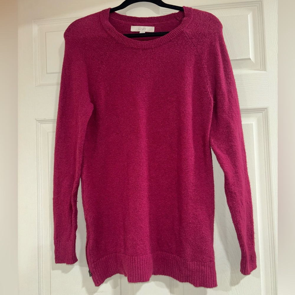 Women’s Loft Red Pullover Wool Sweater